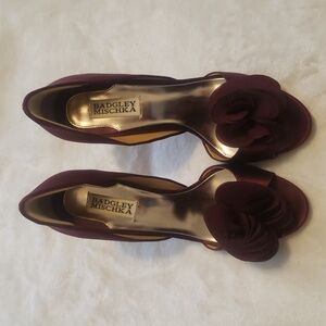 Badgley Mischka Burgundy Floral Peep Toe Heels. Size 7 1/2M